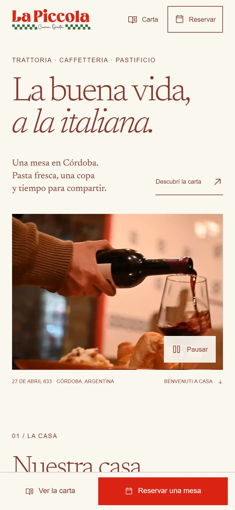 La Piccola home page on a phone, with the Carta and Reservar buttons in the header.